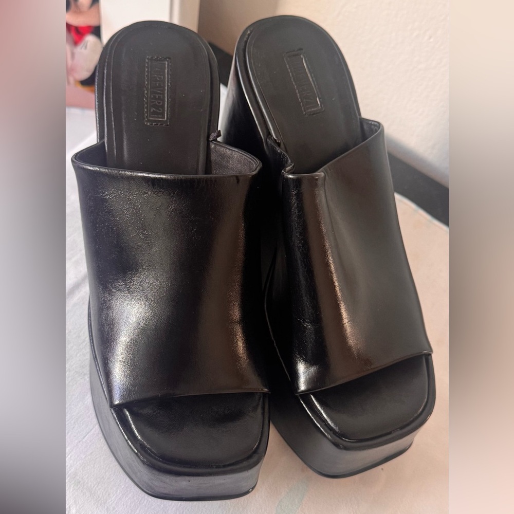 Elegant Black Women's Platform Shoes